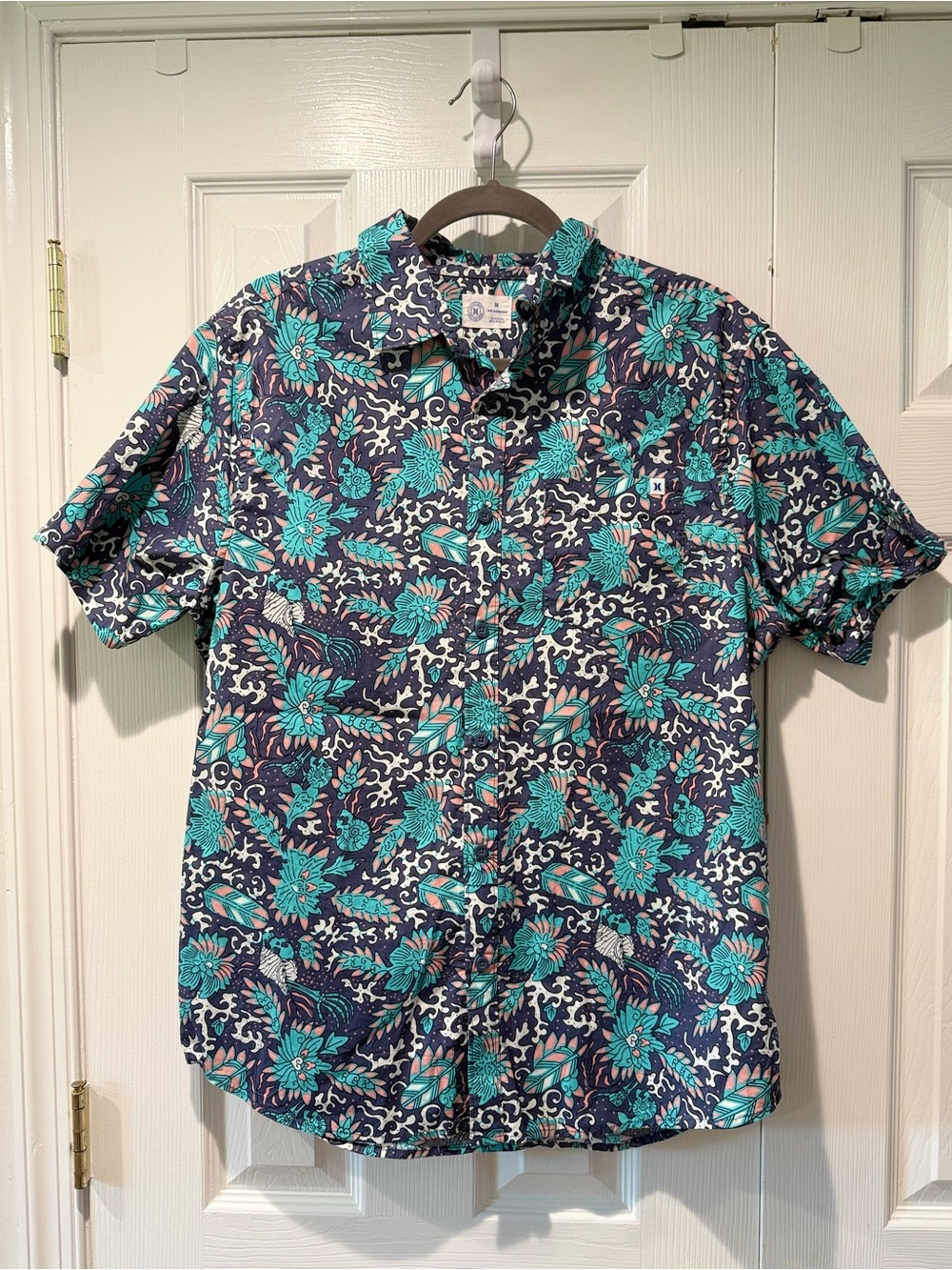 Hurley Teal & Navy Floral Short-Sleeve Button-Down Hawaiian Shirt